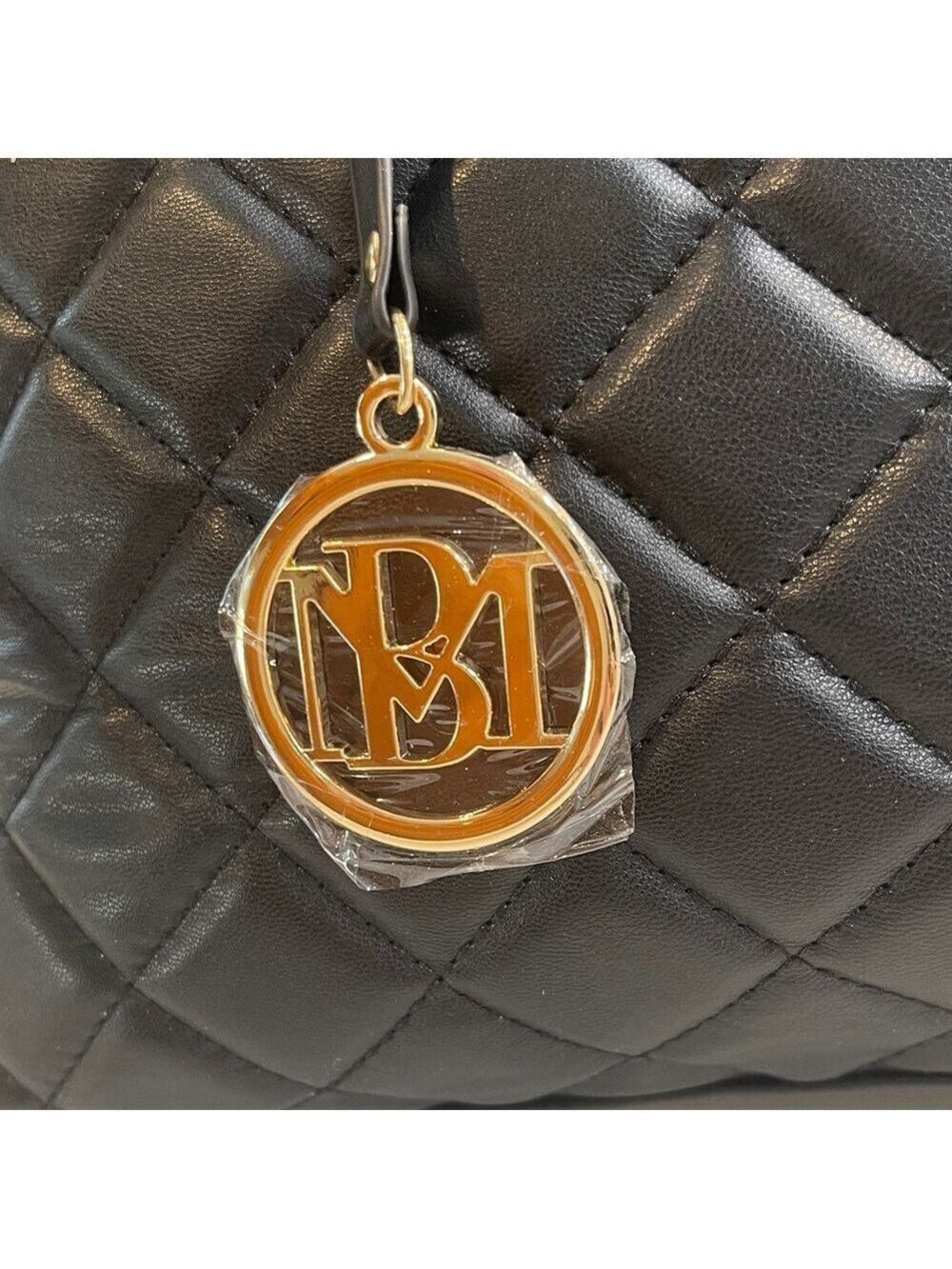 NWT Badgley Mischka Black Quilted purse - Picture 5 of 7